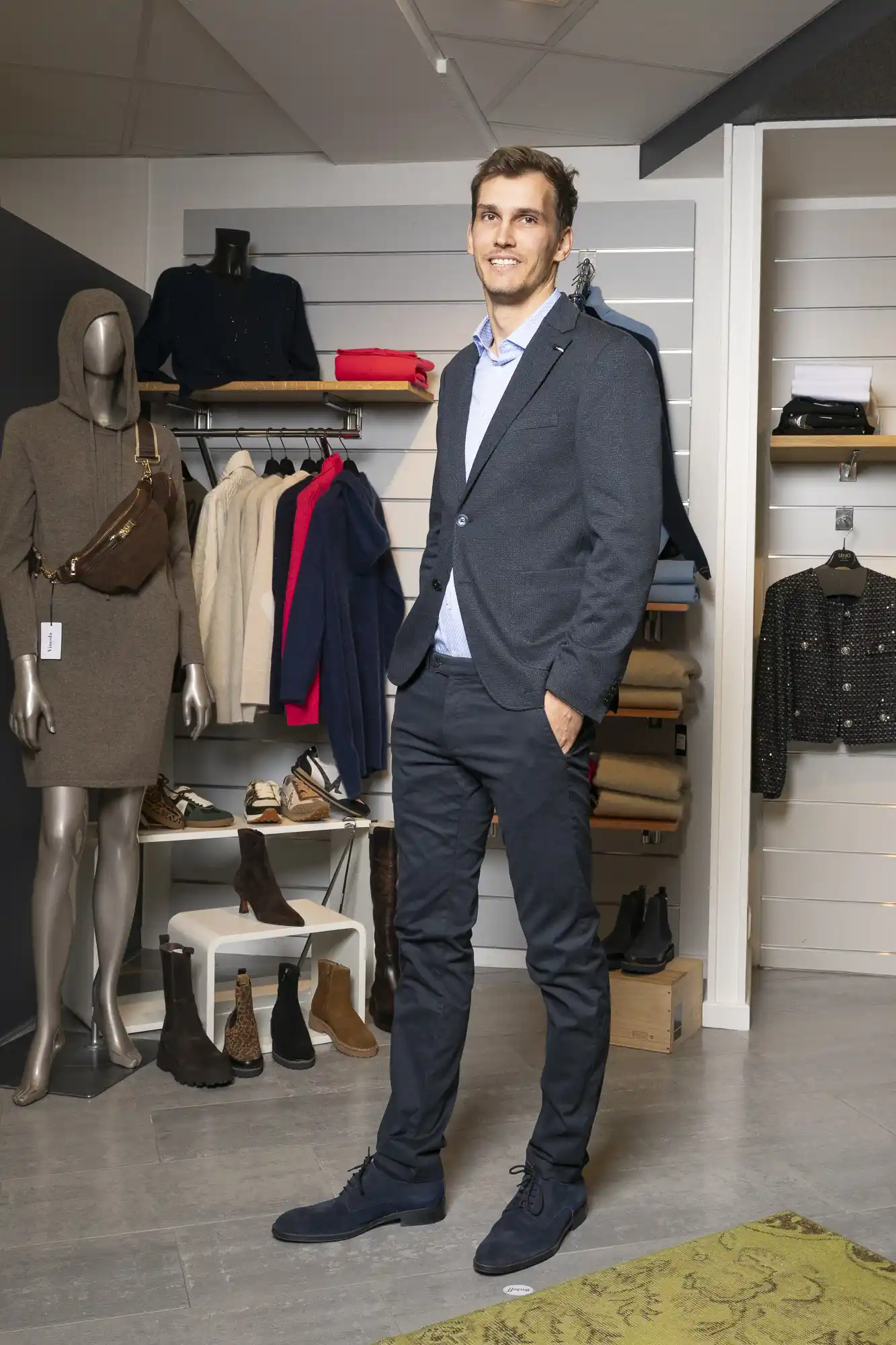 Prêt-à-porter Homme Automne Hiver 2025 2 defile 09 2025 2 - Boutique Bischoff - 8 octobre 2025