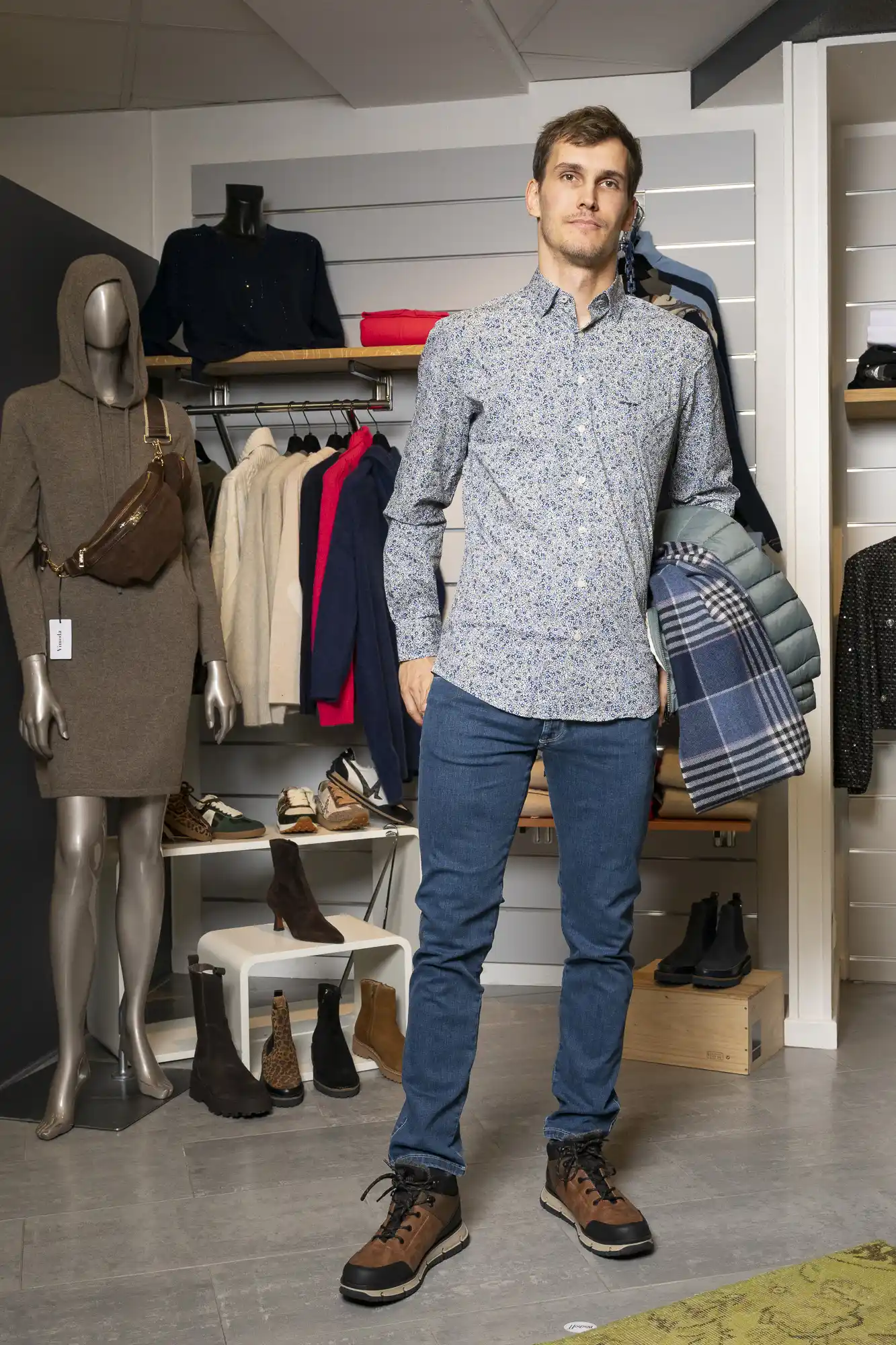 Prêt-à-porter Homme Automne Hiver 2025 22 defile 09 2025 98 - Boutique Bischoff - 8 octobre 2025